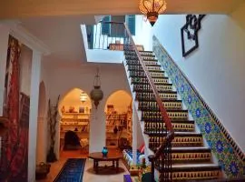 Authentic Riad with Bay View - Heart of Kasbah by CozyHome