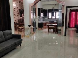 Family home stay near chennai Airport，位于钦奈的酒店