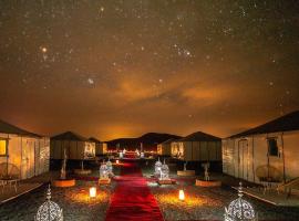 Merzouga Luxury Traditional Camp，位于梅尔祖卡的酒店