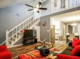 The Rosewood Townhouse - 10 mins to horse park