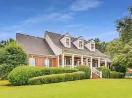 Atlanta Escape Stunning 5BR with Dream Pool