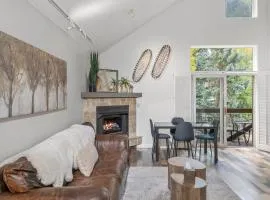 Ski In out Remodeled Luxury Condo
