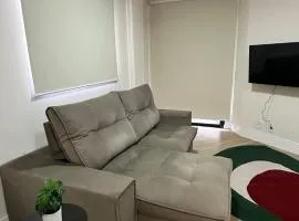 Amplo Apartamento no Cambuí III