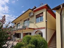 Apartments with a parking space Icici, Opatija - 7788，位于伊齐齐的酒店