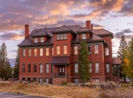 Beautiful Mountain Views in Iconic Building