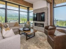 202 LakeLodge condo