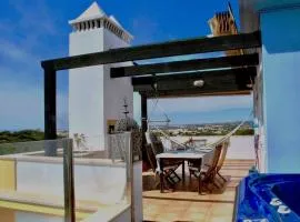 FLH Praia Verde Rooftop House