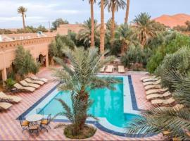 Riad Kasbah le Touareg，位于梅尔祖卡的酒店