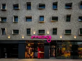 Moxy Lisbon City