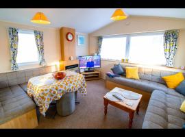 ND30 - Marlie Farm Holiday Park, New Romney，位于Kent的酒店