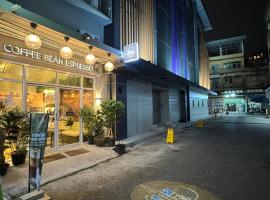 Twenty Two Place Hostel - Sukhumvit 22，位于曼谷的酒店