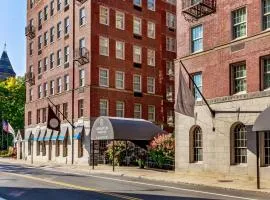 Sheraton Commander Hotel