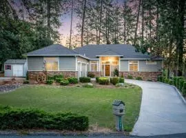 Cozy foothills home