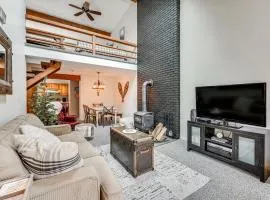 Bartlett Condo 1 Mi to Attitash Mountain Resort!