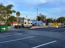 Budget Inn，位于Eustis的酒店