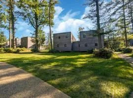 Family Retreat with Pools