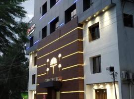 Hotel Ranjeet Akola，位于Akola的酒店