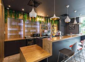 ibis Lyon Carre De Soie，位于沃昂夫兰的酒店