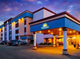 Days Inn & Conference Centre by Wyndham Camrose Norsemen，位于卡姆罗斯的酒店