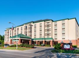 Courtyard by Marriott Bloomington，位于布卢明顿的酒店