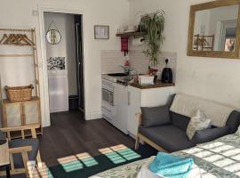 Oak Tree View - relax, reconnect, explore or work，位于East Harling的酒店