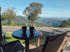 Suíte Master vista vale em Canela，位于卡内拉的酒店