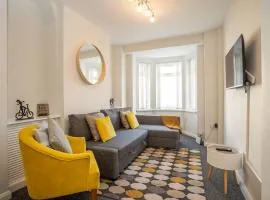 Cozy Townhouse, walking distance to Belfast City