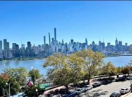 Modern Apt in West New York 15 min to Times Square，位于西纽约的酒店