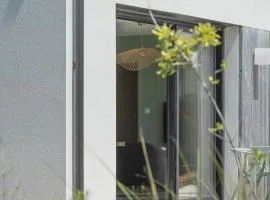 Jolie Maison avec piscine intérieure à 5 minutes des plages