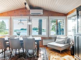 Unelmien merenrantamökki - 1,5h Helsingistä，位于Pirtnuora的酒店
