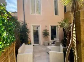 Charming little house with patio close to Monaco