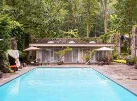 Midcentury Modern ZenHouse Sculptor Studio