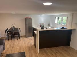 Hébergement - Limonest，位于利莫内的酒店