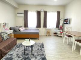 Nuvali Studio Retreat Free Pool Access & Fast WiFi，位于卡兰巴的青旅