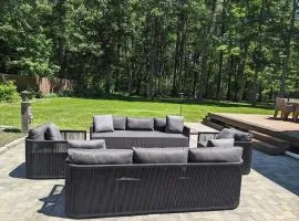 Private and Peaceful 4BD Home