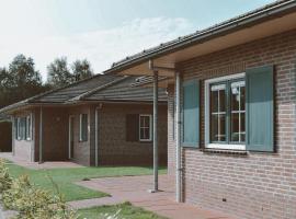 Grijze Veen 8-person bungalow，位于福尔特赫伊曾的酒店