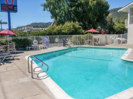 尤凯亚6号汽车旅馆，位于尤奇亚的酒店