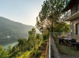 Bhimtal Lake View 3BHK w Pool-Waking Dream Cottage