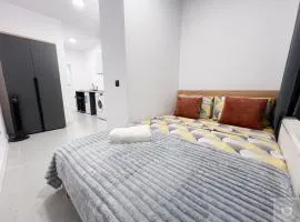 RentHouse Apartments NanoFlat #5