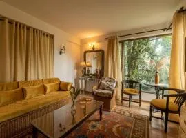 Lake View 2BHK close to mall road l Lake Daze