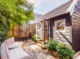 Tiny house Zaandam，位于赞丹的酒店