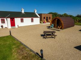 Geraghtys Farmyard Pods，位于梅奥的酒店