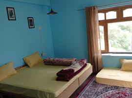 Manali Lammaney Home Stay，位于Tāndi的酒店