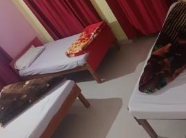Sajwan hotel，位于Karnaprayāg的酒店