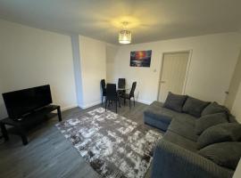 3 Bed-Sleeps 5- Garden-Pets-Parking，位于伍尔弗汉普顿的酒店