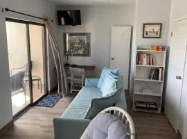 Ocean House --- 100 E Savannah Rd 5D