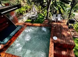 Cabaña Cedro Amarillo - moderna con jacuzzi en Sopetran, cerca de Medellín