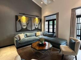 Spacious 3-Bedroom House in Colombo，位于Bokundara的酒店