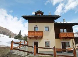 Stunning Holiday Home in Livigno near Ski Lift