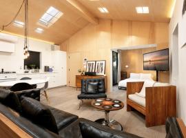Venice Beach Bungalow by ArtSpace Locations，位于洛杉矶的酒店
